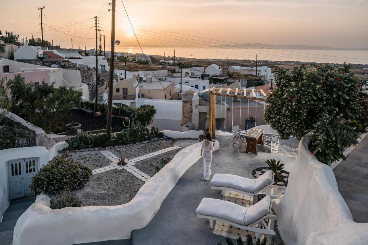 Fosuites Oia  Luaran gambar