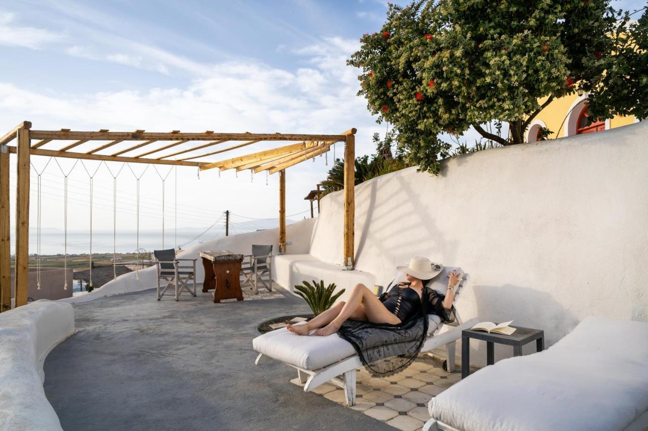 Fosuites Oia  Luaran gambar