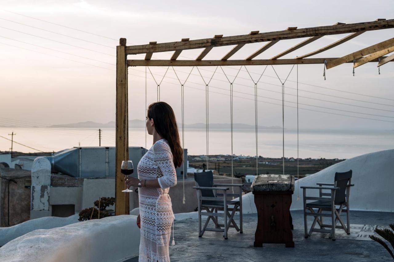 Fosuites Oia  Luaran gambar