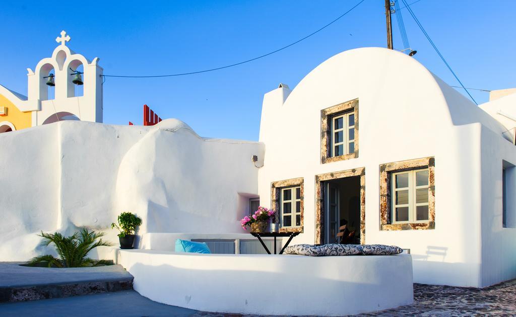Fosuites Oia  Luaran gambar